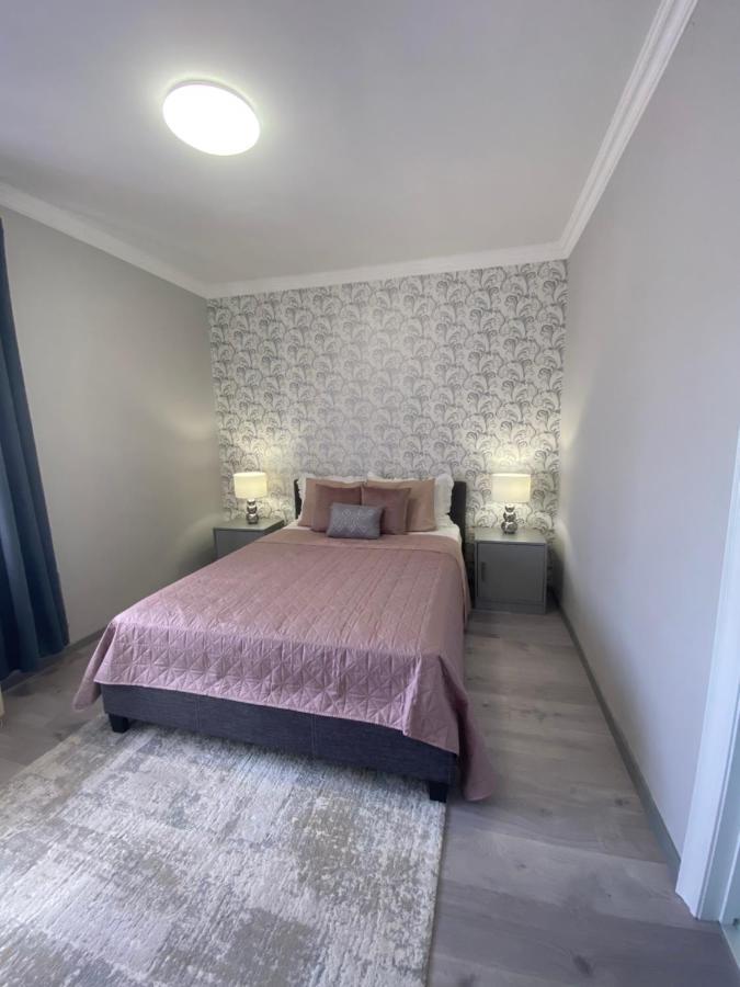 Apartamento Oliaparman Eger Exterior foto